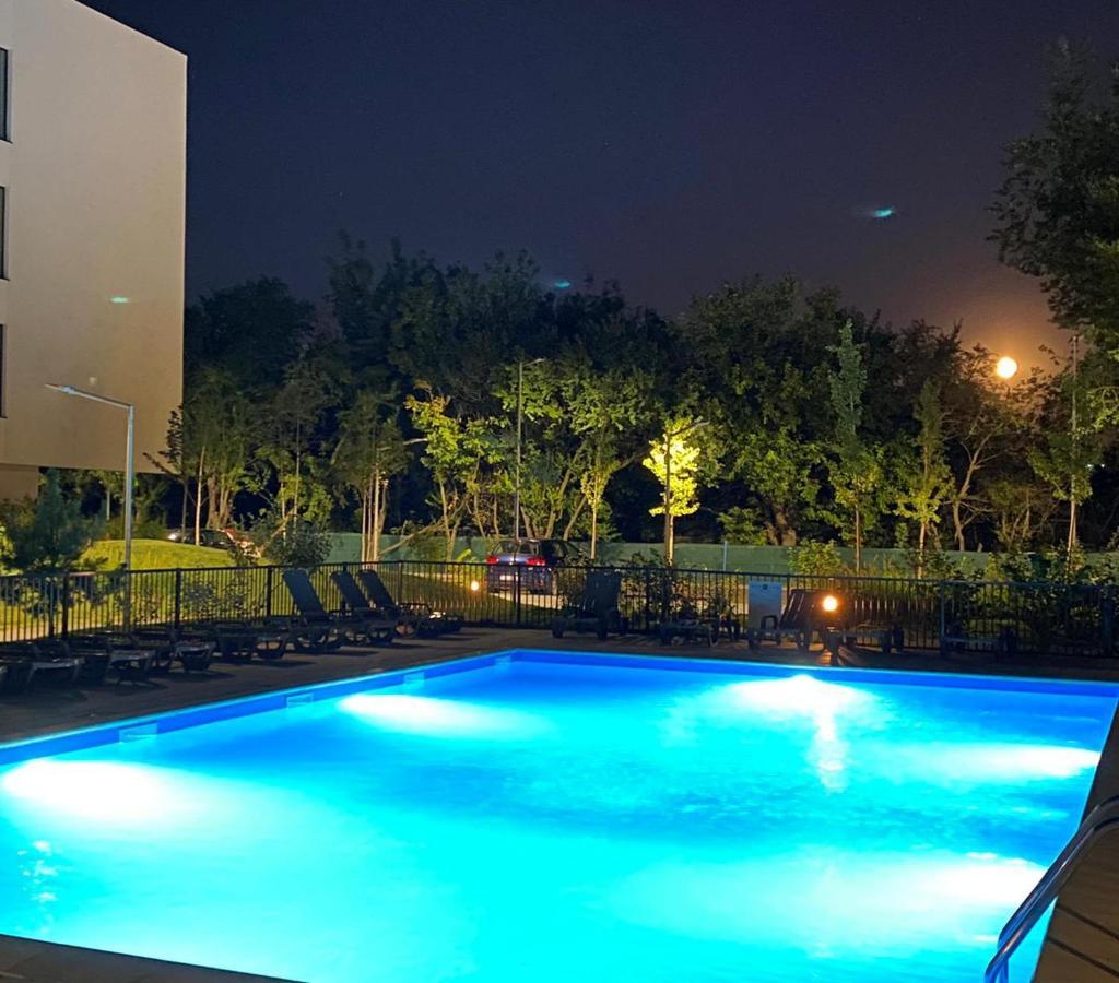 Atria Urban Resort Bukarest Kültér fotó